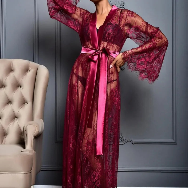 Toucheart Luxury Plus Size Sheer Lace Elegance Gown & Robe