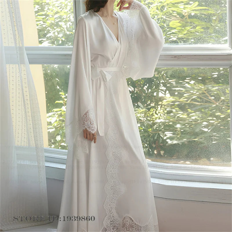 Plus Size Lace Bridal Robe & Silk Nightgown – One Size Fits All